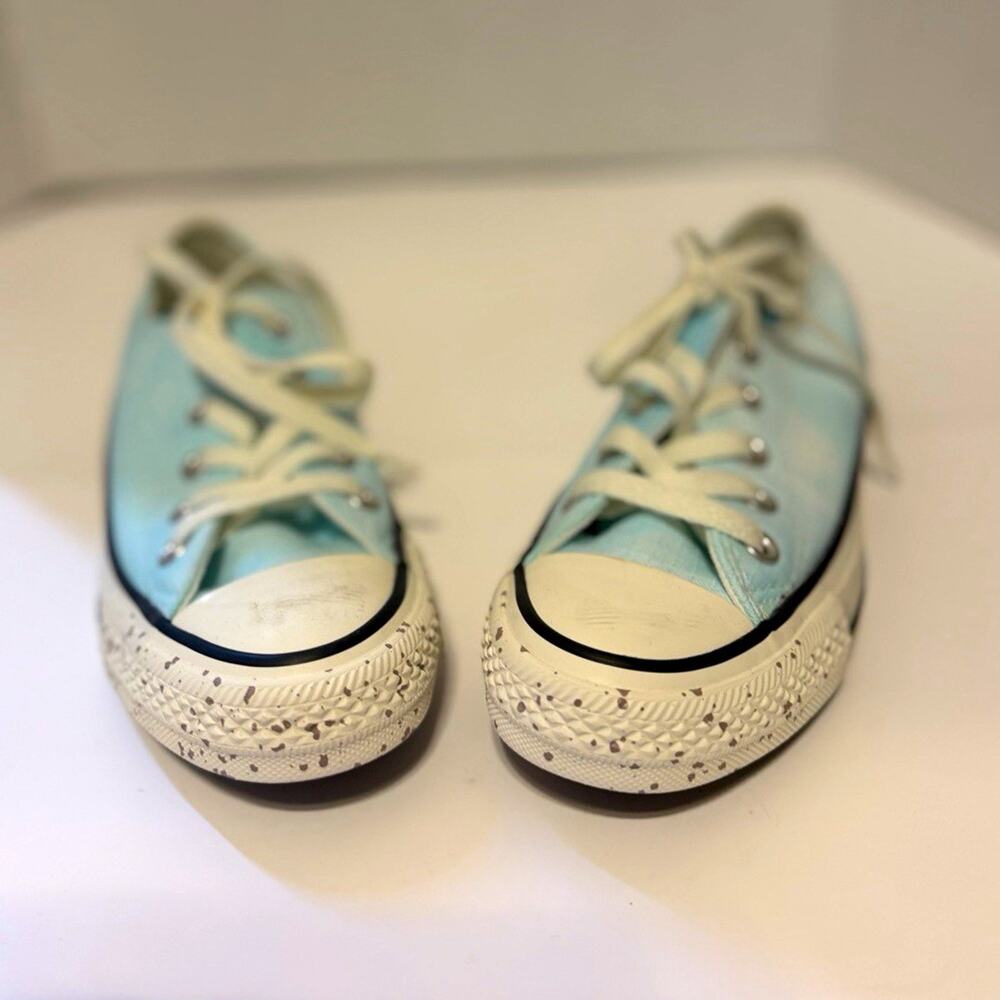 Converse Chuck Taylor All Star Blue Canvas Low Top Lace Up Women’s Sneakers